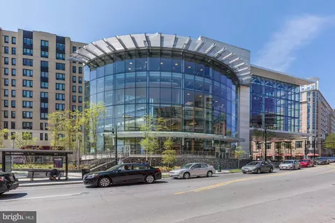 Exterior - 930 Wayne Ave #1210, Silver Spring, MD 20910 photo 6 of 10