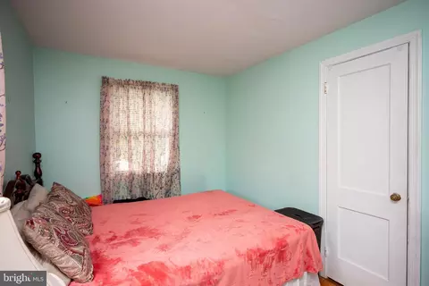 Bedroom - 11904 Bluhill Rd, Silver Spring, MD 20902 photo 4 of 5