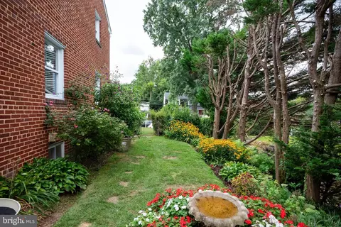 Exterior - 11904 Bluhill Rd, Silver Spring, MD 20902 photo 7 of 13