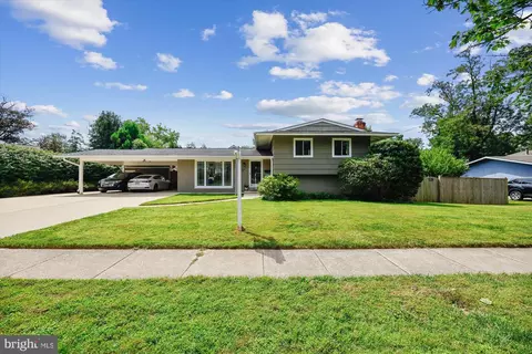 4702 Kemper St, Rockville, MD 20853