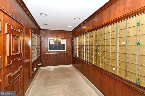 Entry Way - 1900 Lyttonsville Rd #1308, Silver Spring, MD 20910 photo 4 of 4