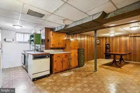 Kitchen - 9507 Adelphi Rd, Silver Spring, MD 20903 photo 6 of 6