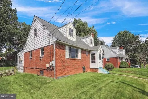 Exterior - 9507 Adelphi Rd, Silver Spring, MD 20903 photo 4 of 4