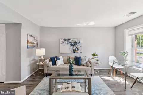 6728 Offutt Ln #200A, Bethesda, MD 20815