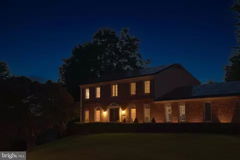 Exterior - 601 Stone House Ln, Silver Spring, MD 20905 photo 16 of 23