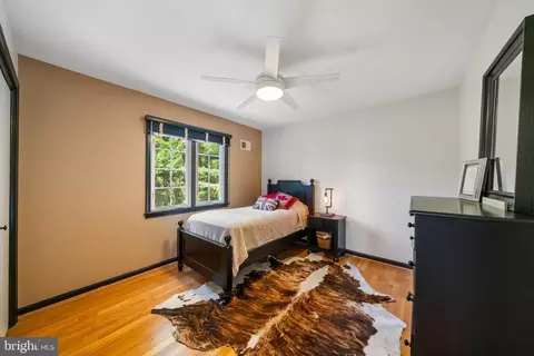 Bedroom - 601 Stone House Ln, Silver Spring, MD 20905 photo 2 of 5
