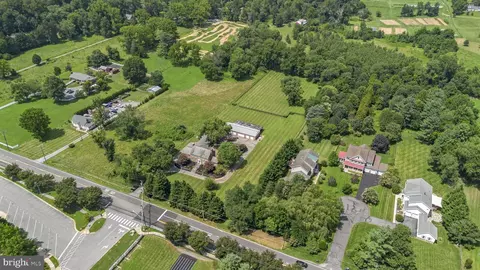 View/Area - 211 Olney Sandy Spring Rd, Ashton, MD 20861 photo 4 of 7