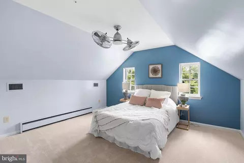 Bedroom - 211 Olney Sandy Spring Rd, Ashton, MD 20861 photo 7 of 8