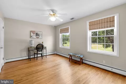 Bedroom - 211 Olney Sandy Spring Rd, Ashton, MD 20861 photo 3 of 8