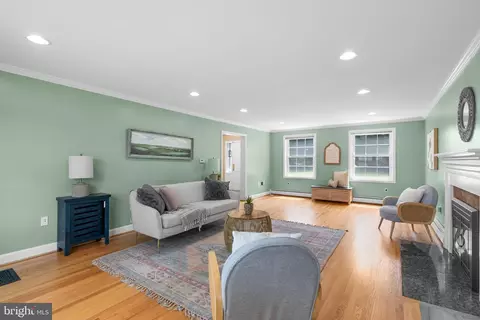 Living - 211 Olney Sandy Spring Rd, Ashton, MD 20861 photo 2 of 6