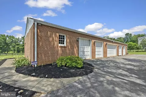 Exterior - 211 Olney Sandy Spring Rd, Ashton, MD 20861 photo 4 of 6