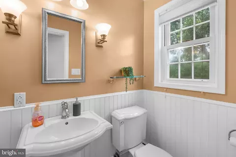 Bath - 211 Olney Sandy Spring Rd, Ashton, MD 20861 photo 1 of 5