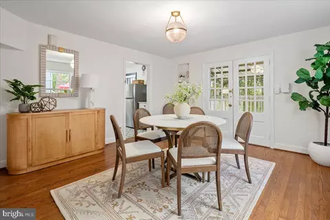 1606 N Springwood Dr, Silver Spring, MD 20910 photo 12