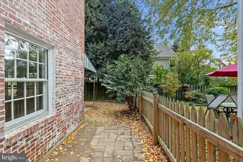 1606 N Springwood Dr, Silver Spring, MD 20910 photo 36