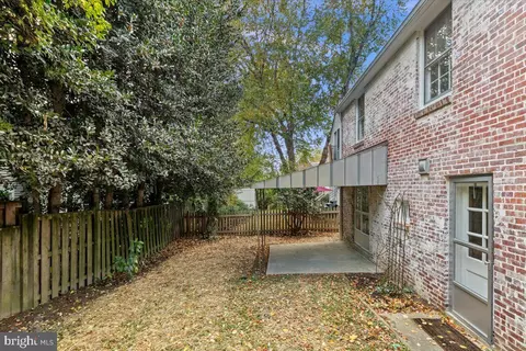 1606 N Springwood Dr, Silver Spring, MD 20910 photo 33