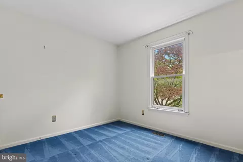 Bedroom - 612 Kemp Mill Forest Dr, Silver Spring, MD 20902 photo 3 of 7