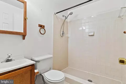 Bath - 612 Kemp Mill Forest Dr, Silver Spring, MD 20902 photo 3 of 3