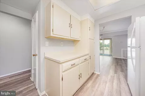 Entry Way - 15101 Glade Dr #10-3D, Silver Spring, MD 20906 photo 1 of 6
