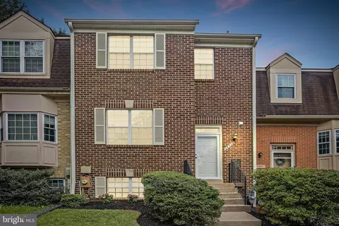 5644 Hogenhill Ter, Rockville, MD 20853