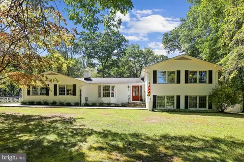 2 Griffith Ct, Gaithersburg, MD 20882