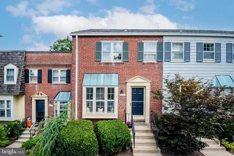 4875 Chevy Chase Dr #159, Chevy Chase, MD 20815