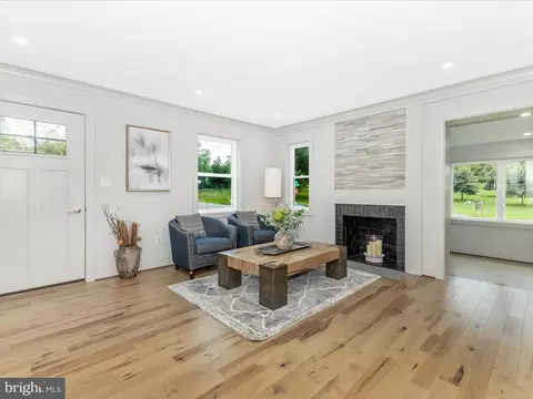 Living - 10000 Reddick Dr, Silver Spring, MD 20901 photo 1 of 5