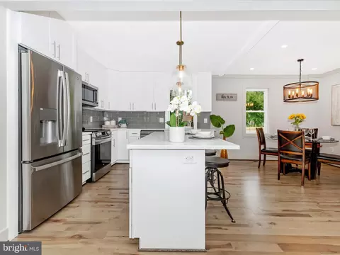 Kitchen - 10000 Reddick Dr, Silver Spring, MD 20901 photo 4 of 6