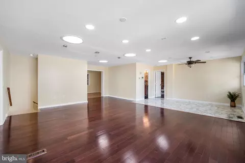 Living - 4104 Tulare Dr, Silver Spring, MD 20906 photo 2 of 2