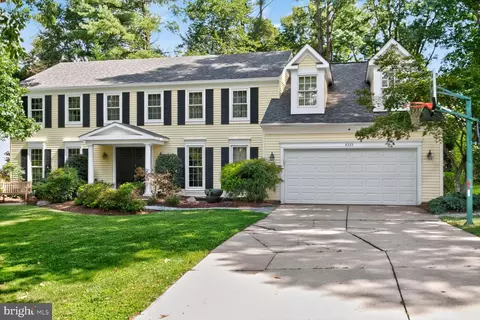 9325 Orchard Brook Dr, Potomac, MD 20854