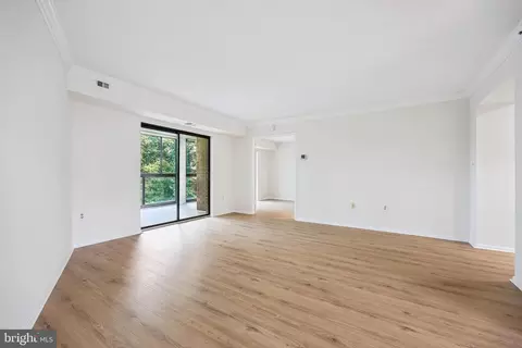 15100 Interlachen Dr #4-812, Silver Spring, MD 20906 photo 28