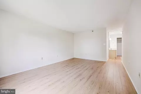 15100 Interlachen Dr #4-812, Silver Spring, MD 20906 photo 33