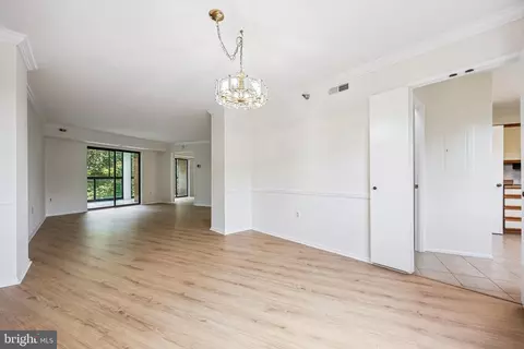 15100 Interlachen Dr #4-812, Silver Spring, MD 20906 photo 16