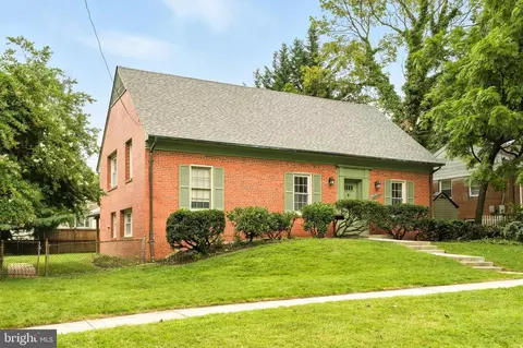 12033 Livingston St, Silver Spring, MD 20902
