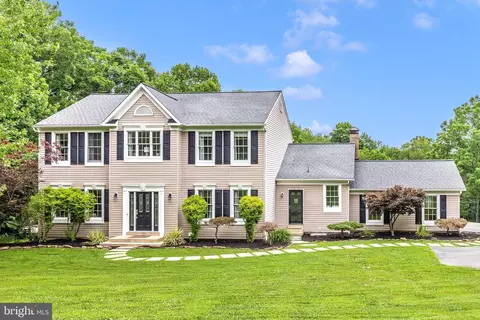 25217 Woodfield School Rd, Gaithersburg, MD 20882