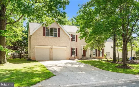 8020 Lions Crest Way, Gaithersburg, MD 20879