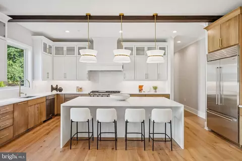 Kitchen - 10200 Falls Rd, Potomac, MD 20854 photo 3 of 6