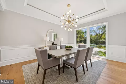 Dining - 10200 Falls Rd, Potomac, MD 20854 photo 2 of 3