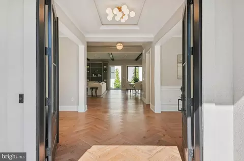 Entry Way - 10200 Falls Rd, Potomac, MD 20854 photo 1 of 13