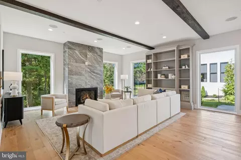 Living - 10200 Falls Rd, Potomac, MD 20854 photo 3 of 6