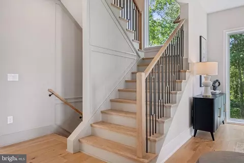 Entry Way - 10200 Falls Rd, Potomac, MD 20854 photo 9 of 13