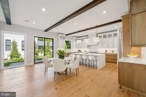 Dining - 10200 Falls Rd, Potomac, MD 20854 photo 3 of 3