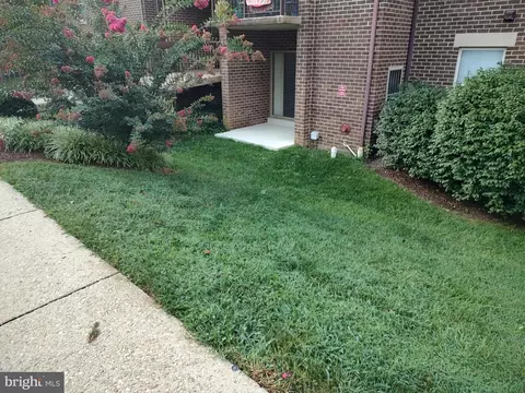 7908 Pearlbush Dr #104, Gaithersburg, MD 20879