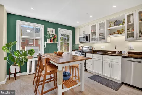 2314 Colston Dr #C-203, Silver Spring, MD 20910 photo 2