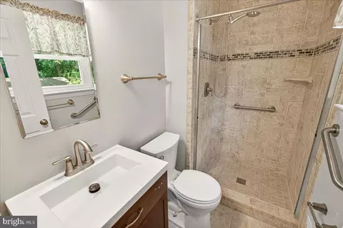 19833 Spurrier Ave, Poolesville, MD 20837 photo 40