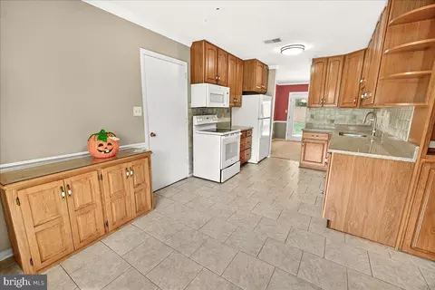 19833 Spurrier Ave, Poolesville, MD 20837 photo 27
