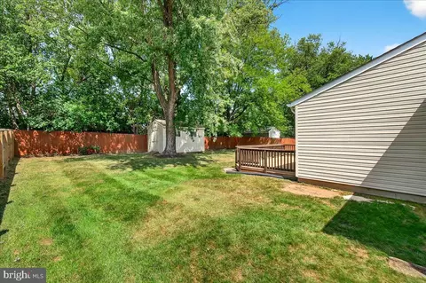 19833 Spurrier Ave, Poolesville, MD 20837 photo 8