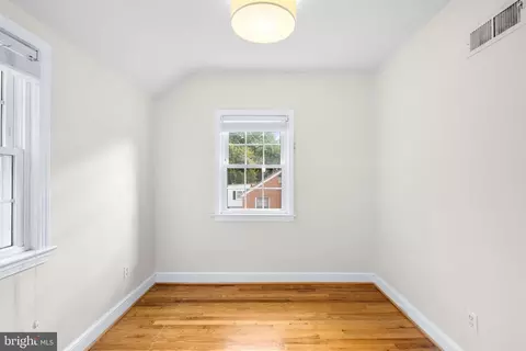 409 Penwood Rd, Silver Spring, MD 20901 photo 23