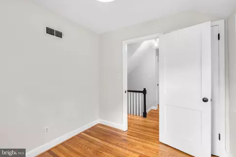 409 Penwood Rd, Silver Spring, MD 20901 photo 24