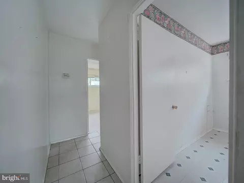 Entry Way - 8632 11th Ave, Silver Spring, MD 20903 photo 4 of 4