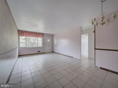 Living - 8632 11th Ave, Silver Spring, MD 20903 photo 1 of 4